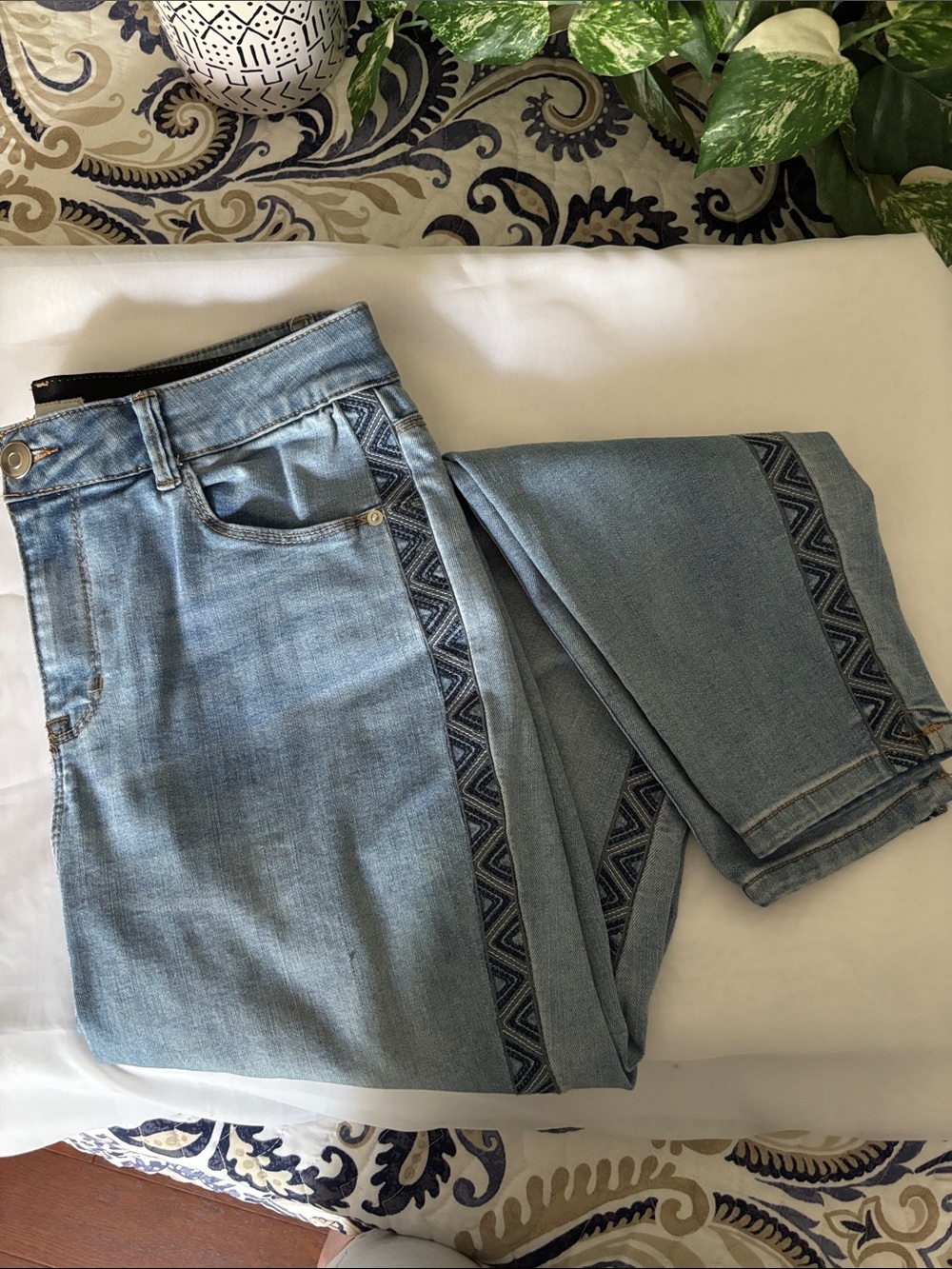 Knox Rose Black and Light Blue Denim Jeans